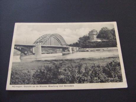 Nijmegen Gezicht op de nieuwe Waalbrug met Belverdere